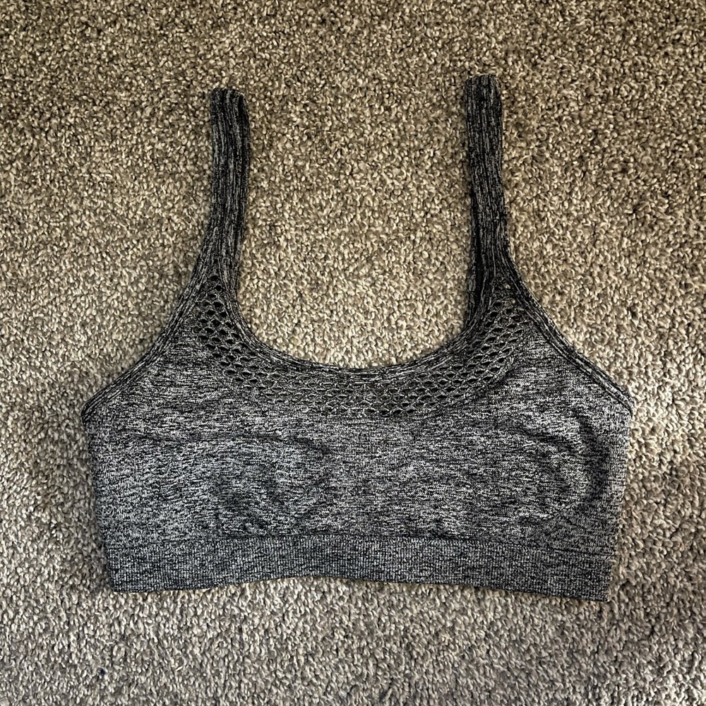 Victoria Secret Sports Bra 🖤 mesh/grey